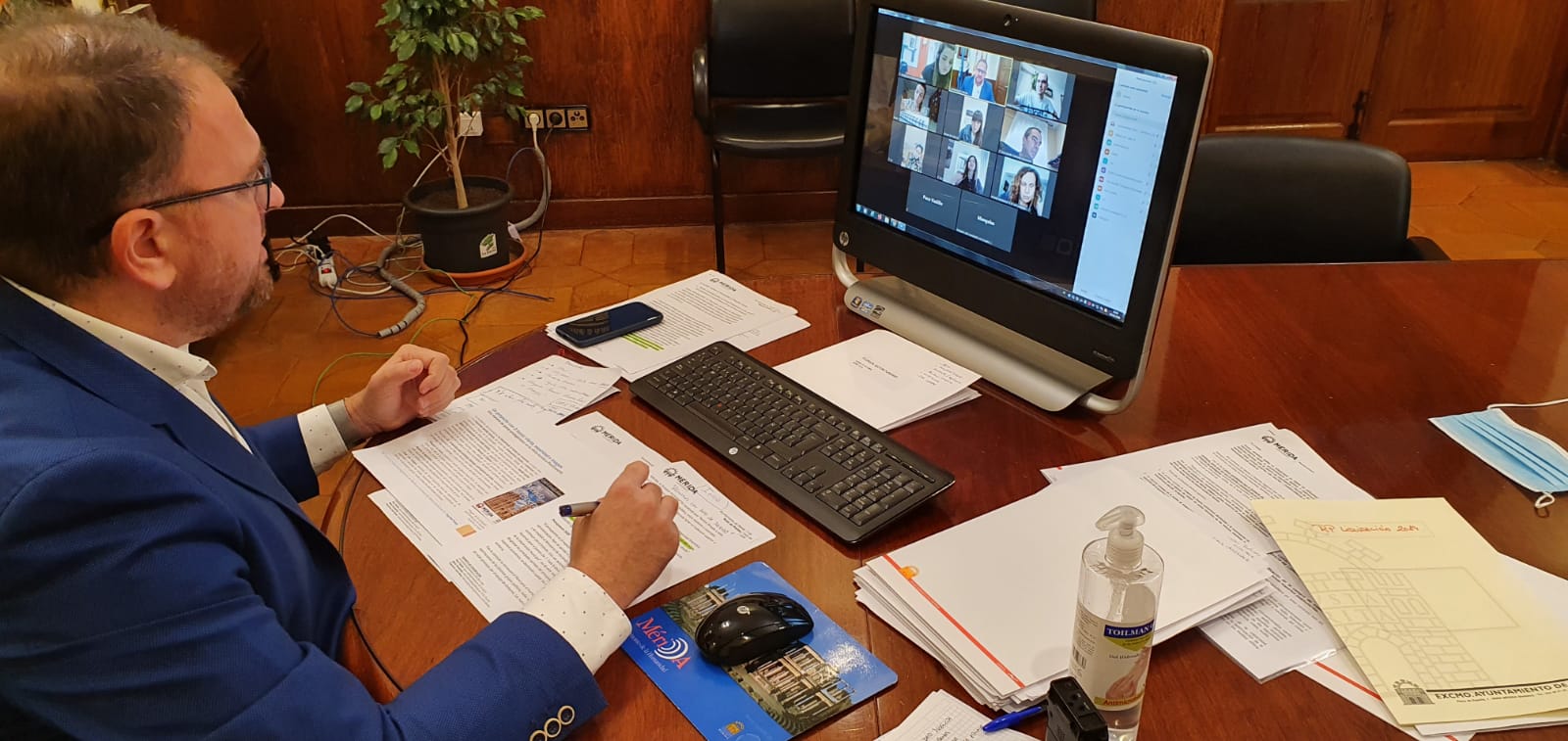 Alcalde videoconferencia