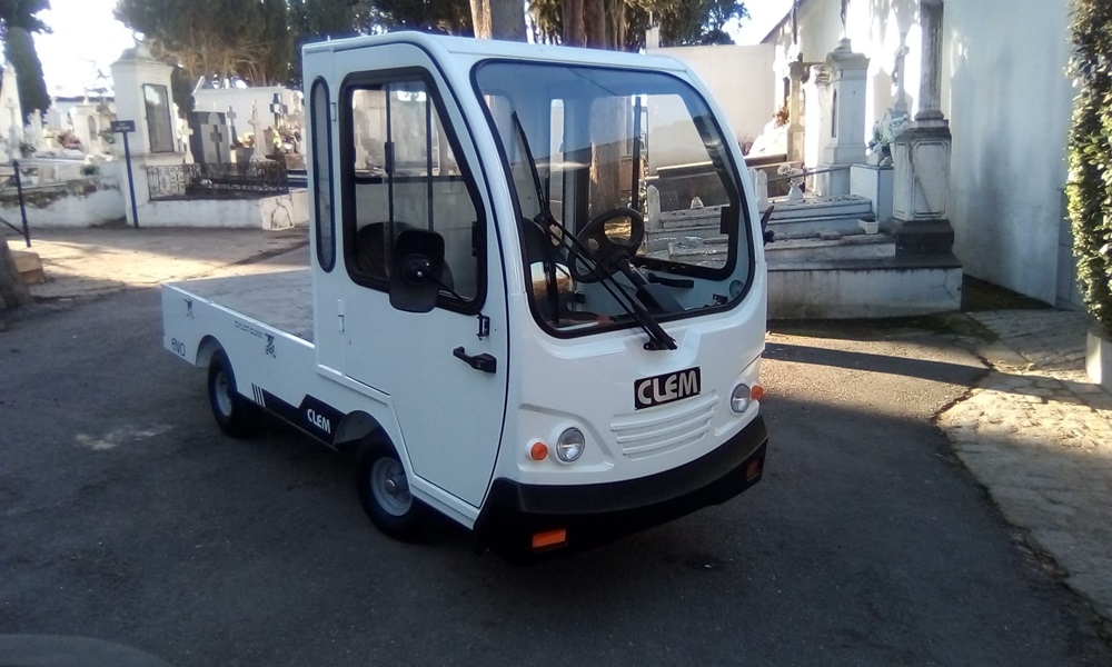 CAMION CEMENTERIO 1
