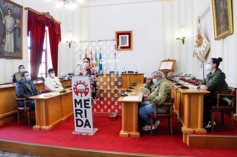 Pilar Amor en rueda de prensa con ganadores ruta de la Tapa