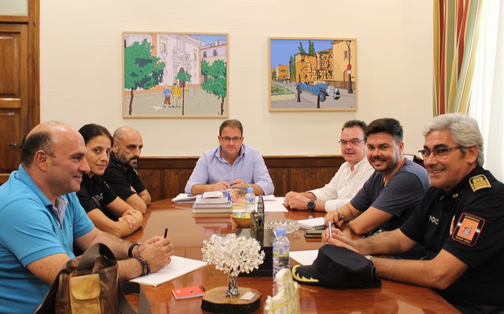 Reunión con polciía nacional y local
