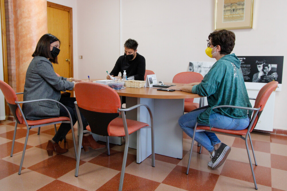 Un momento de la reunión de Susana Fajardo con OACEX y CPR
