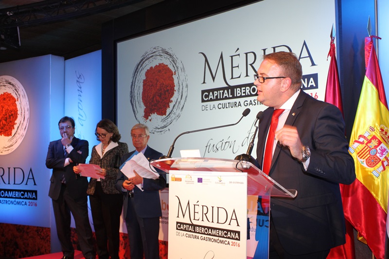 alcalde-presentacion-capitalidad-gastronomica