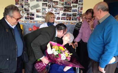 El Ayuntamiento rinde homenaje a Maxi Rubio que cumple 101 años