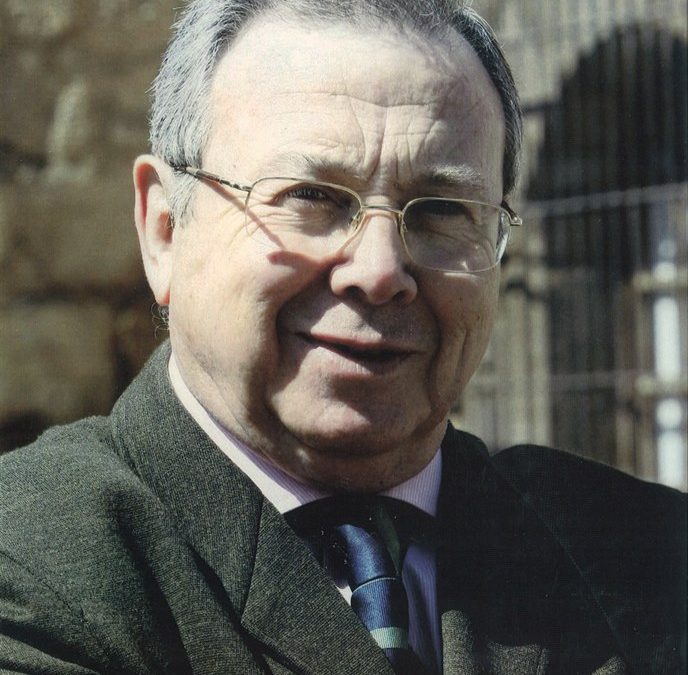 Quince cuentos gris oscuro y Mérida, mitos y leyendas ilustradas, en la Feria del Libro