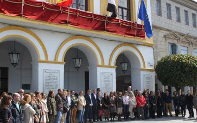 Mérida muestra consternación y repulsa, en un minuto de silencio por los atentados de Bruselas