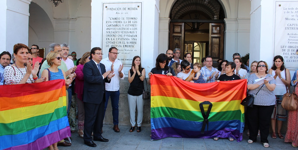 Solidaridad de Mérida y los extremeños con las víctimas de Orlando