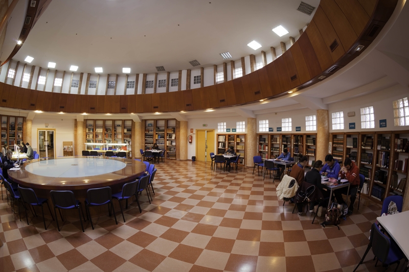 Sala lectura Biblioteca, febrero 2014 (1)