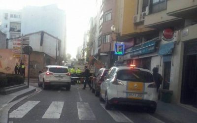 Cortes de tráfico debido a una rotura de una tubería en Plaza Santo Domingo