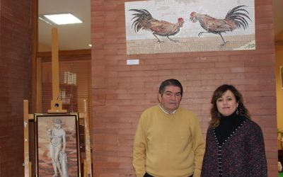 El C.C. Alcazaba acoge una muestra de mosaicos y pintura, de profesores y alumnos de la Escuela de Arte