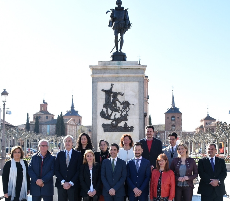 Alcaldes y concejales tras la asamblea de Alcalá