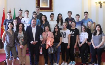 El alcalde destaca la importancia de la UE ante alumnos de la ciudad alemana de Heusenstamn