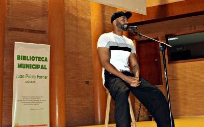 Unos 400 estudiantes de 4º de ESO participan en un encuentro literario y musical con el rapero “El Chojin”