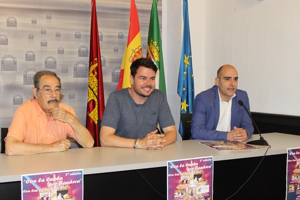 CON LA COPLA POR BANDERA