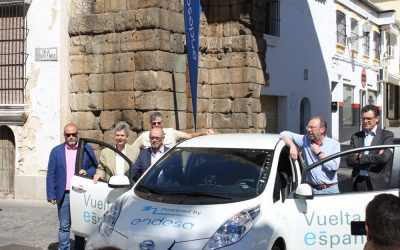 El Ayuntamiento estudia reemplazar el parque móvil por vehículos eléctricos