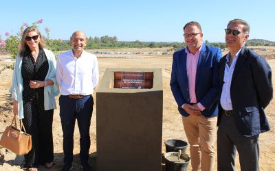 El alcalde pone la primera piedra del Parque Ecológico de HaciendasBio, que funcionará en 2018