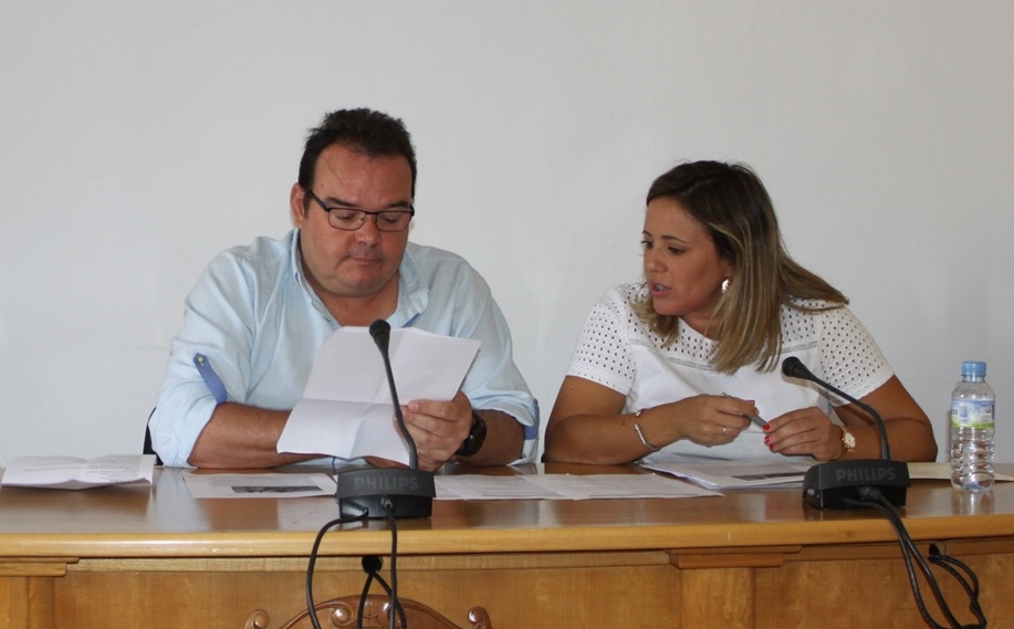 Los dlelegados Marco Guijarro y Ana Aragoneses durante la rueda de prensa