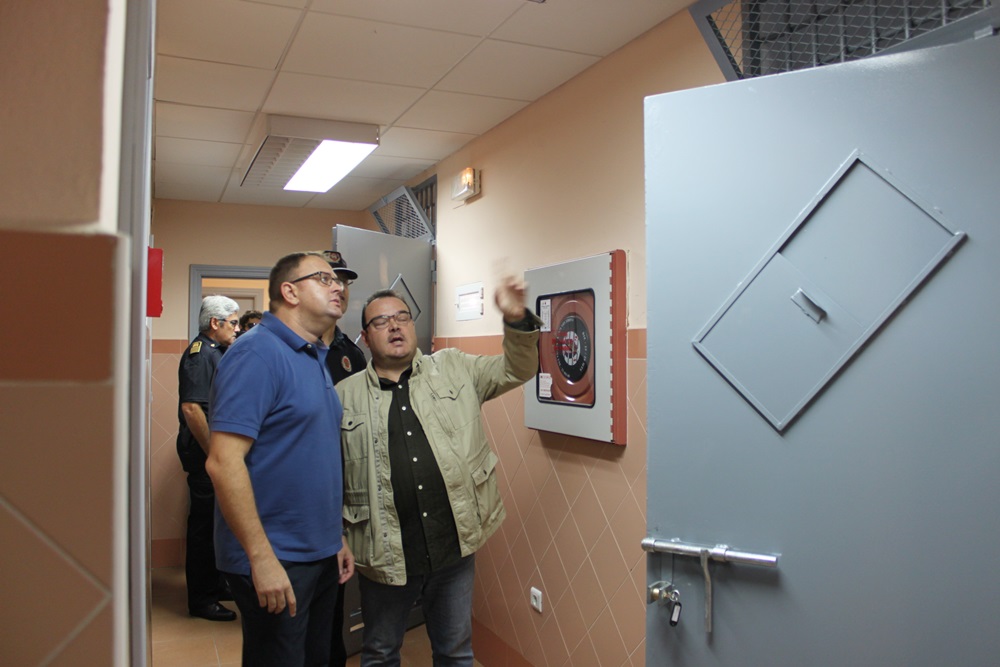 Alcalde y Marco Guijarro visitan Obra calabozos
