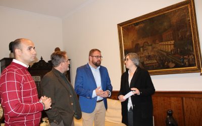 La Consejería de Cultura entrega al ayuntamiento el cuadro restaurado de El festín del Rey Baltasar