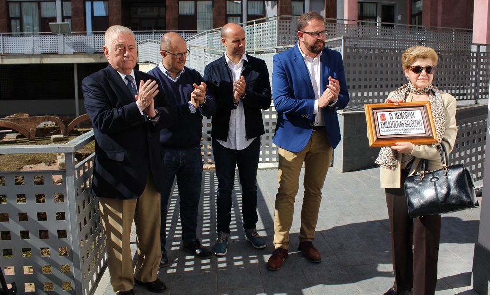 Homenaje-Emilio-Olivas-3