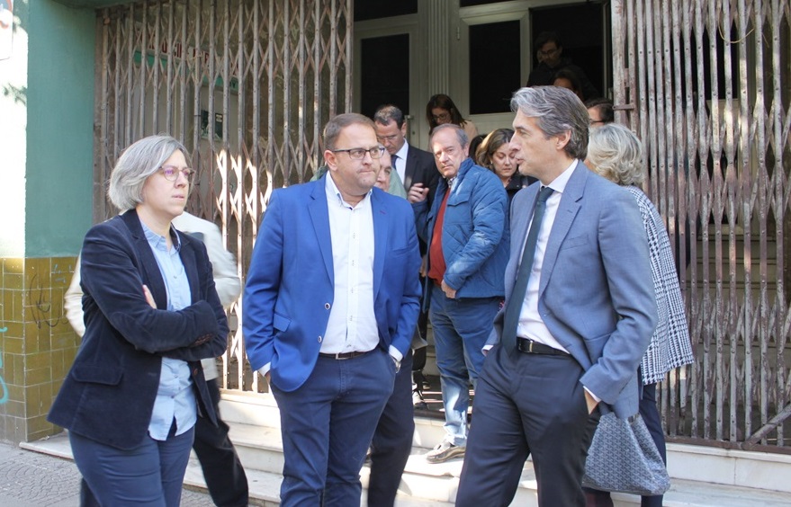 El alcalde junto al Ministro de Fomento en una visita al Teatro María Luisa (noviembre 2017)