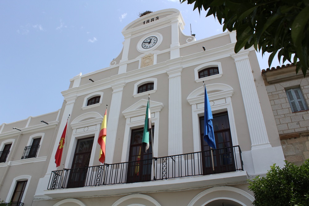El alcalde de Mérida anuncia que el superávit económico del ayuntamiento alcanza los 9 millones de euros