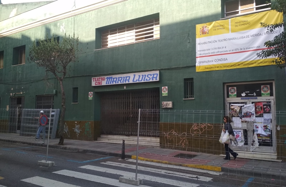 La retirada de la cubierta de amianto del Teatro María Luisa no supone ningún peligro