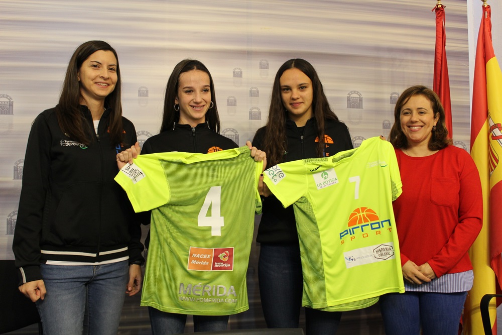 El Equipo femenino de Voleibol Formación Deportiva Mérida, participa en Valladolid en el Campeonato de España