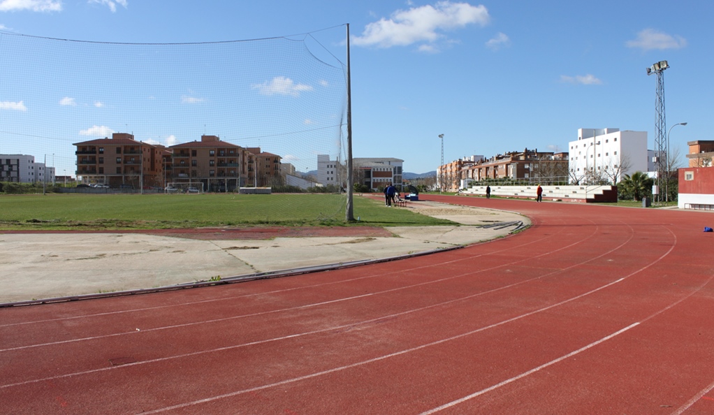 La reforma y rehabilitación de la Pista de Atletismo del Diocles estará finalizada antes de final de año