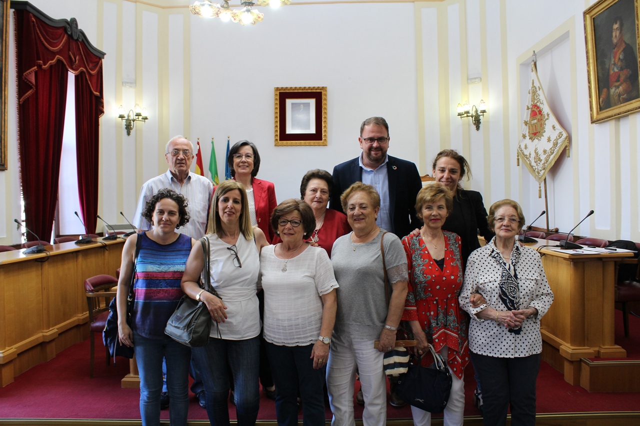 Firmado el contrato de cesión de dos locales para acoger el Centro de día para los enfermos de Alzheimer