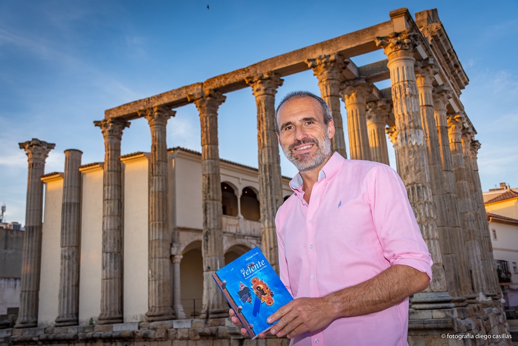 al-relente-manuel-avila-presentacion