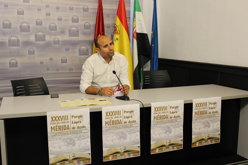 Un total de 26 libros se presentarán en la Feria del Libro que se celebra del 29 de mayo al 2 de junio