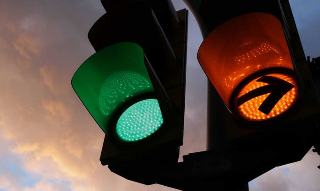 El Ayuntamiento prevé la instalación de semáforos inteligentes en once intersecciones de la ciudad