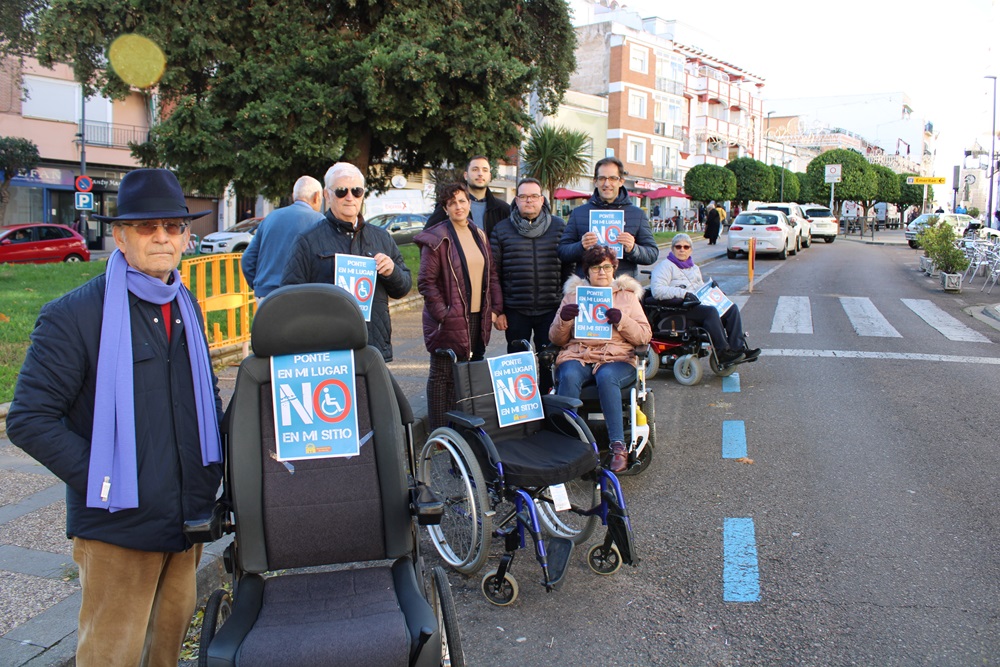 El Ayuntamiento de Mérida ha realizado esta mañana la campaña de sensibilización “Ponte en mi lugar”