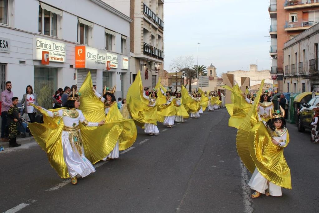 Los Danzarines Emeritenses abrirán el Gran Desfile del Carnaval Romano que se celebra este domingo