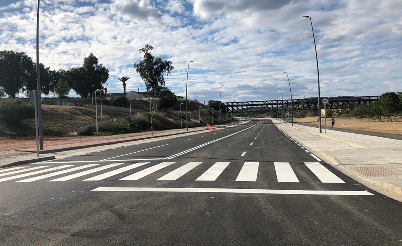 Avenída del Río tras las obras del primer tramo