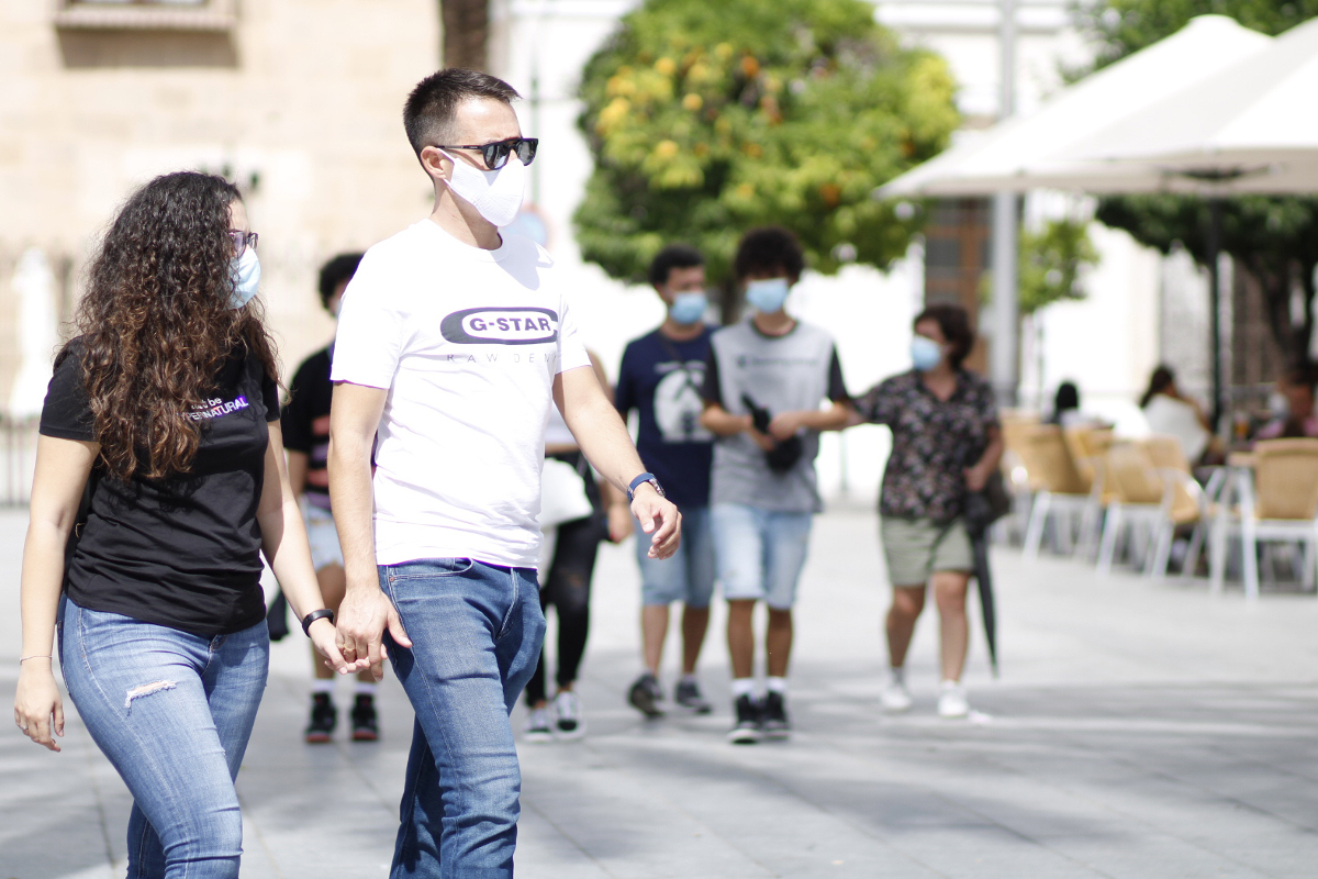 Foto ciudad mascarillas