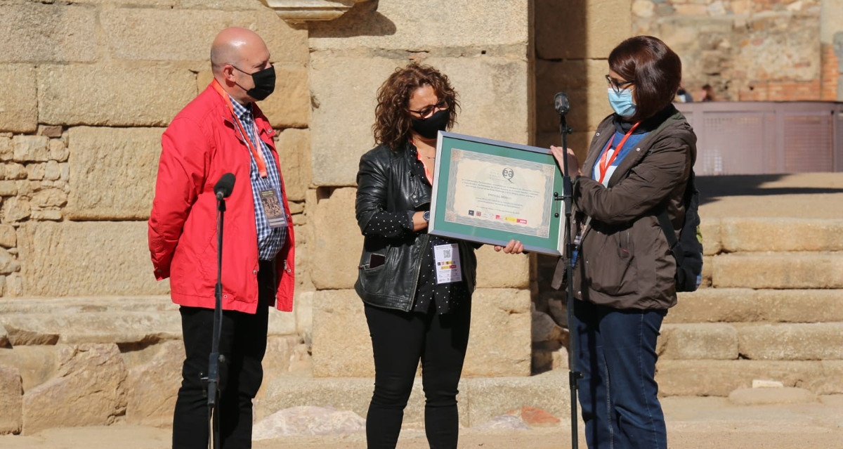 El Ayuntamiento recibe el sello de calidad Escenamateur, otorgado al Festival Ibérico, por su apoyo al teatro