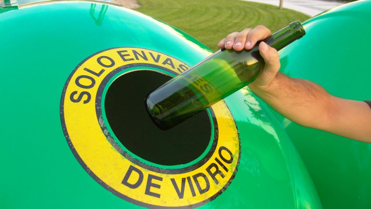 Prorrogado el convenio con Ecoembes para el reciclaje del vidrio en Mérida