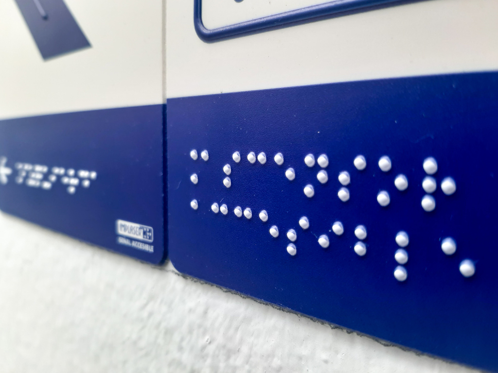 El Ayuntamiento recuerda que han creado la carta a los Reyes Magos en Braille en el Día Mundial de este medio de comunicación
