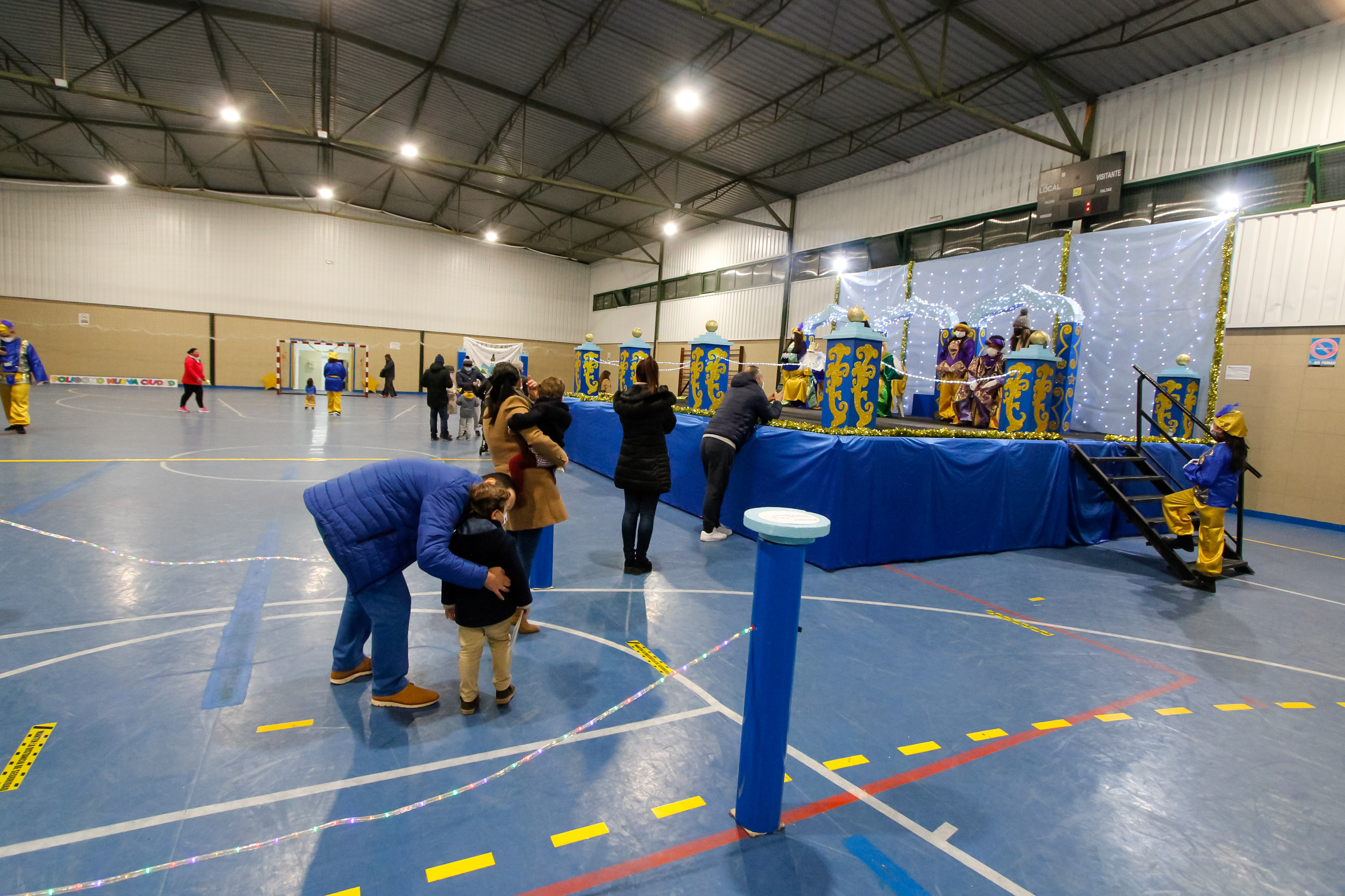 Los Reyes Magos en su visita a Nueva Ciudad