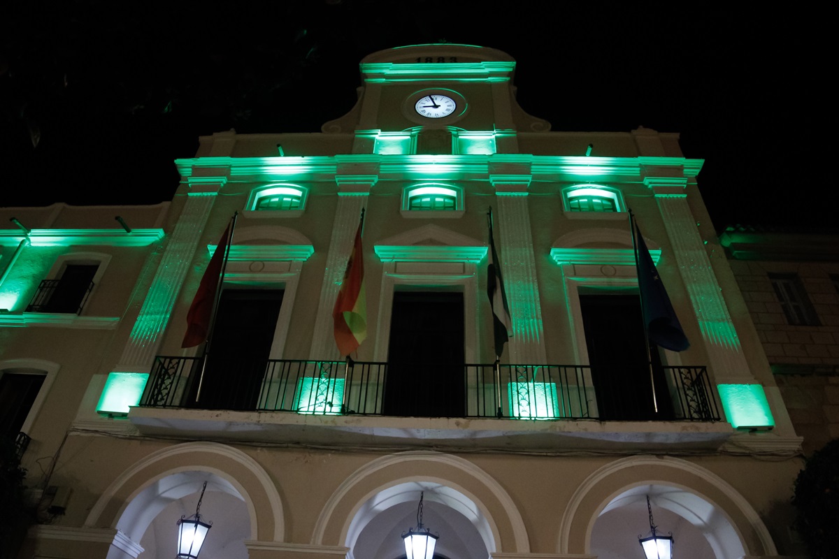 Fachada Ayuntamiento color verde