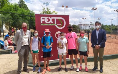 Alumnos de la Escuela Municipal de Tenis participan en la Fase Autonómica de los Judex