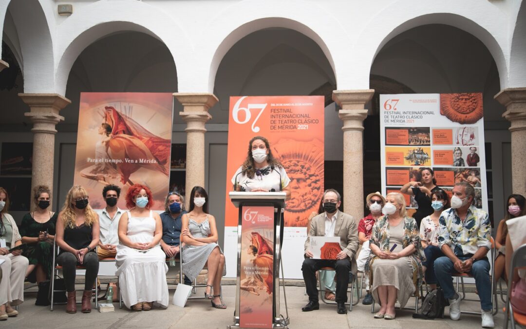 Carmen Yañez tilda de “magnífica” la 67 edición del Festival de Teatro en la presentación de la última obra