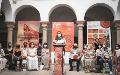Carmen Yañez tilda de “magnífica” la 67 edición del Festival de Teatro en la presentación de la última obra