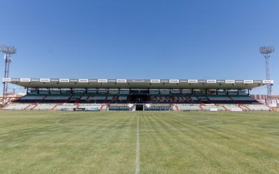 El Ayuntamiento licita la sustitución de los asientos de Tribuna y Preferencia del Estadio Romano José Fouto