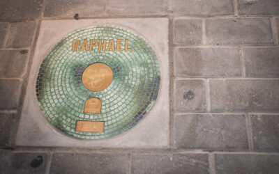 La placa de Raphael ya luce en el “Viam Musicorum”