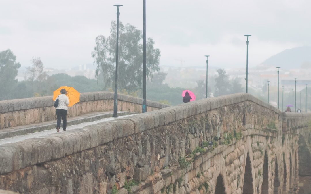 Aviso amarillo por lluvias hasta la medianoche de mañana sábado