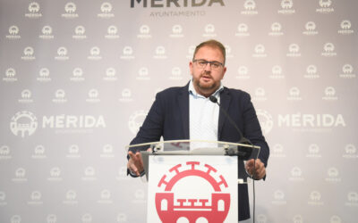 El alcalde de Mérida solicita al Estado mecanismos que permitan a los ayuntamientos recuperar el ingreso del impuesto de plusvalías y una mejora de la financiación local