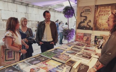 Casi 10.000 personas han participado en la XLI edición de la Feria del Libro de Mérida que se clausuró anoche en el Templo de Diana