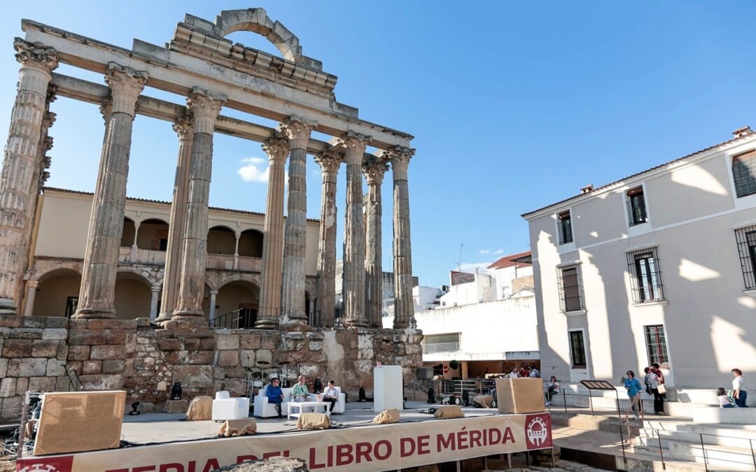 Feria del Libro en el Templo de Diana, exposiciones, recreación histórica en el MNAR y Rally de Tierra en la agenda de cultura y ocio para el fin de semana